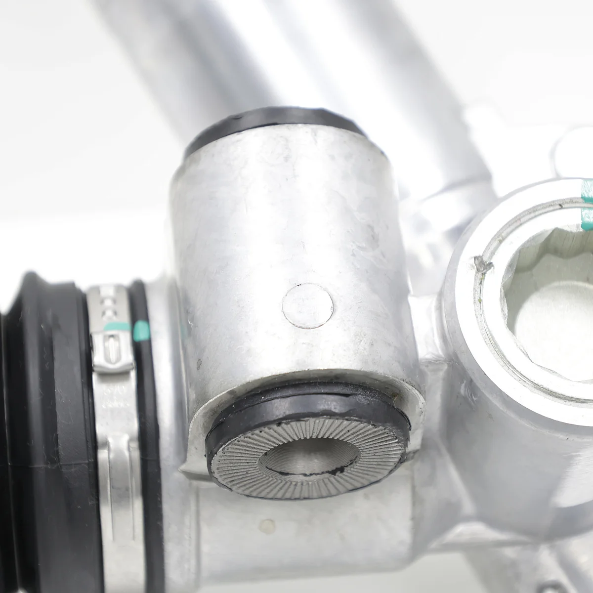 Рулевая рейка Opel Mokka 2013-, Chevrolet Tracker 2013- Рулевая рейка Opel Mokka 2013-, Chevrolet Tracker 2013-