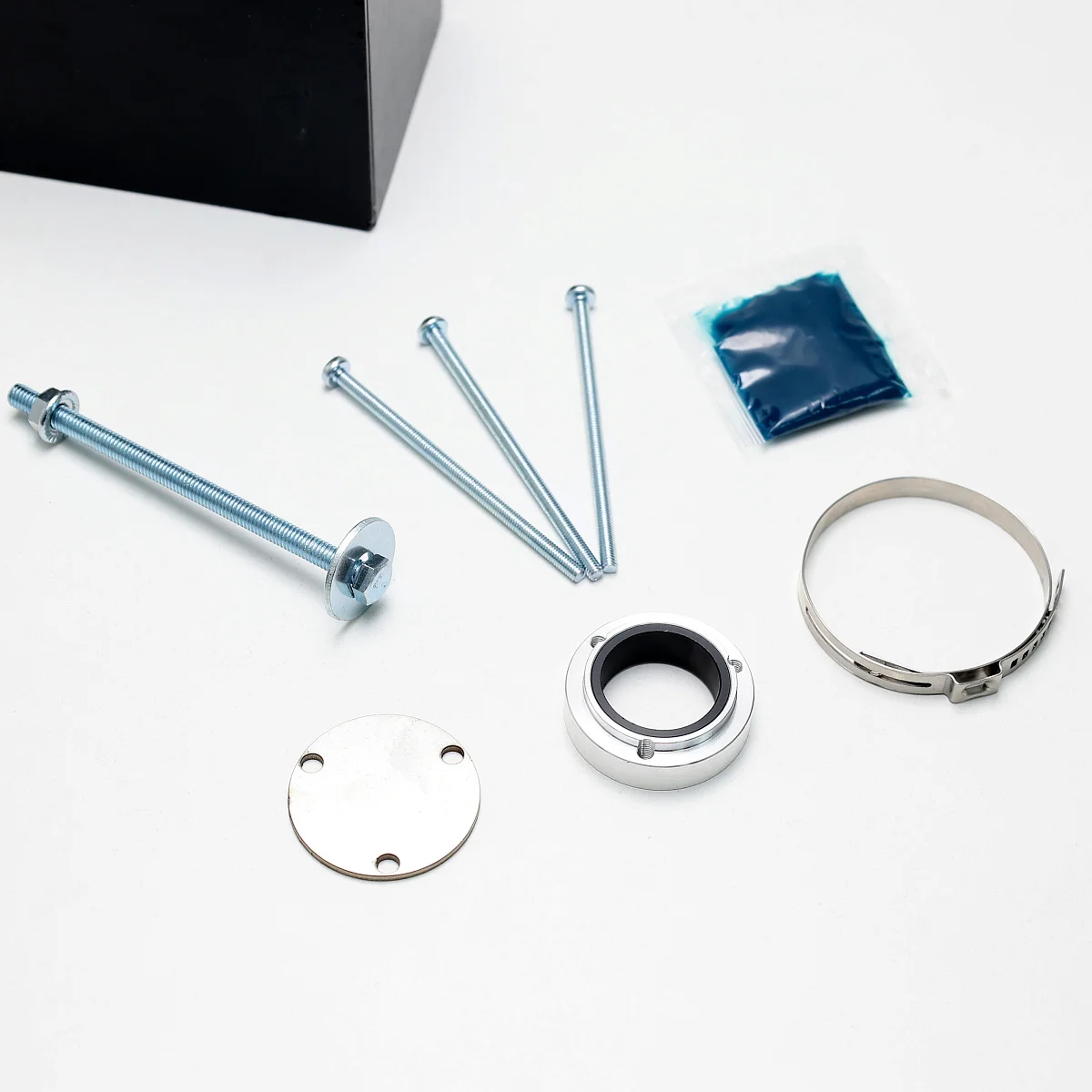 Втулка рулевой рейки для Поло седан. Полный комплект 6RU423057 Volkswagen Polo Sedan со съемником, инструкцией, смазкой и хомутом. Для установки без снятия рейки. BUSH-POLO Втулка рулевой рейки для Поло седан. Полный комплект 6RU423057 Volkswagen Polo Sedan со съемником, инструкцией, смазкой и хомутом. Для установки без снятия рейки. BUSH-POLO