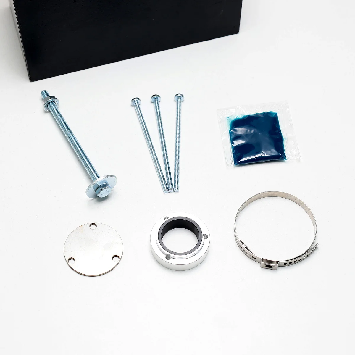 Втулка рулевой рейки для Поло седан. Полный комплект 6RU423057 Volkswagen Polo Sedan со съемником, инструкцией, смазкой и хомутом. Для установки без снятия рейки. BUSH-POLO Втулка рулевой рейки для Поло седан. Полный комплект 6RU423057 Volkswagen Polo Sedan со съемником, инструкцией, смазкой и хомутом. Для установки без снятия рейки. BUSH-POLO