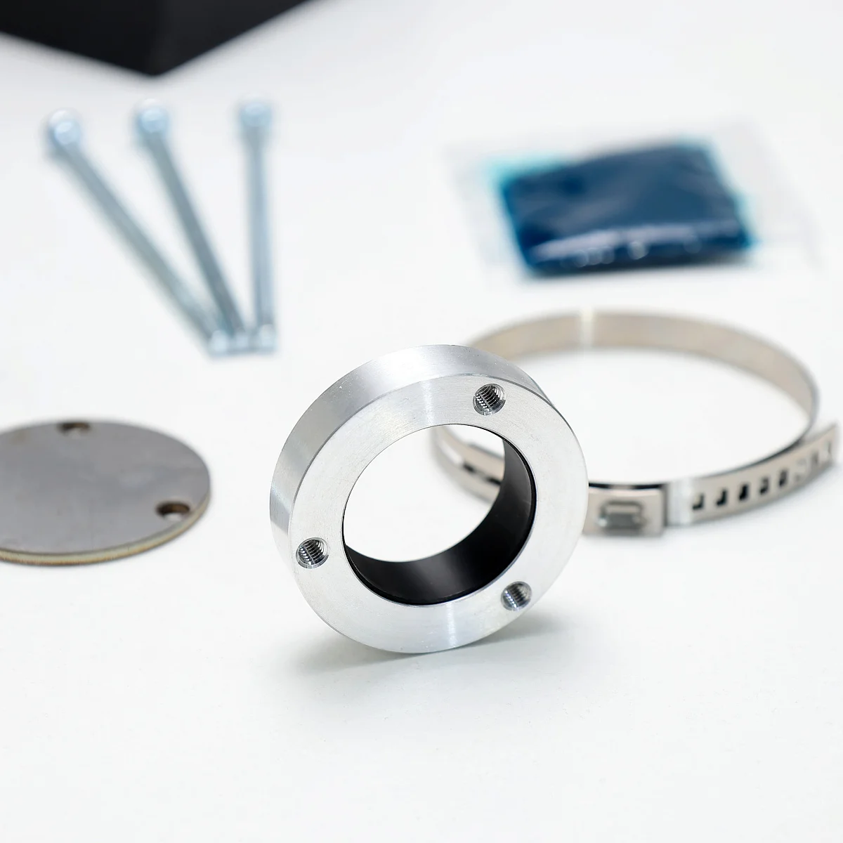 Втулка рулевой рейки для Поло седан. Полный комплект 6RU423057 Volkswagen Polo Sedan со съемником, инструкцией, смазкой и хомутом. Для установки без снятия рейки. BUSH-POLO Втулка рулевой рейки для Поло седан. Полный комплект 6RU423057 Volkswagen Polo Sedan со съемником, инструкцией, смазкой и хомутом. Для установки без снятия рейки. BUSH-POLO