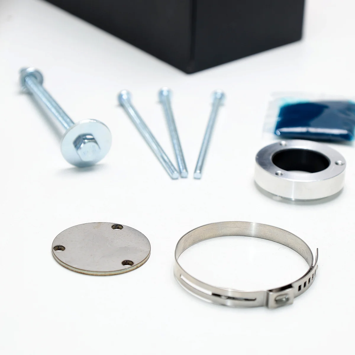 Втулка рулевой рейки для Поло седан. Полный комплект 6RU423057 Volkswagen Polo Sedan со съемником, инструкцией, смазкой и хомутом. Для установки без снятия рейки. BUSH-POLO Втулка рулевой рейки для Поло седан. Полный комплект 6RU423057 Volkswagen Polo Sedan со съемником, инструкцией, смазкой и хомутом. Для установки без снятия рейки. BUSH-POLO