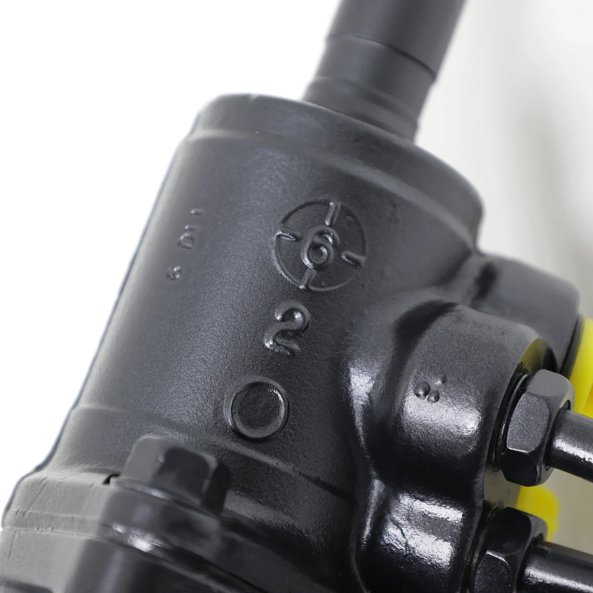 Рулевая рейка Ssang Yong Rodius I 2004-2013 без датчика Рулевая рейка Ssang Yong Rodius I 2004-2013 без датчика