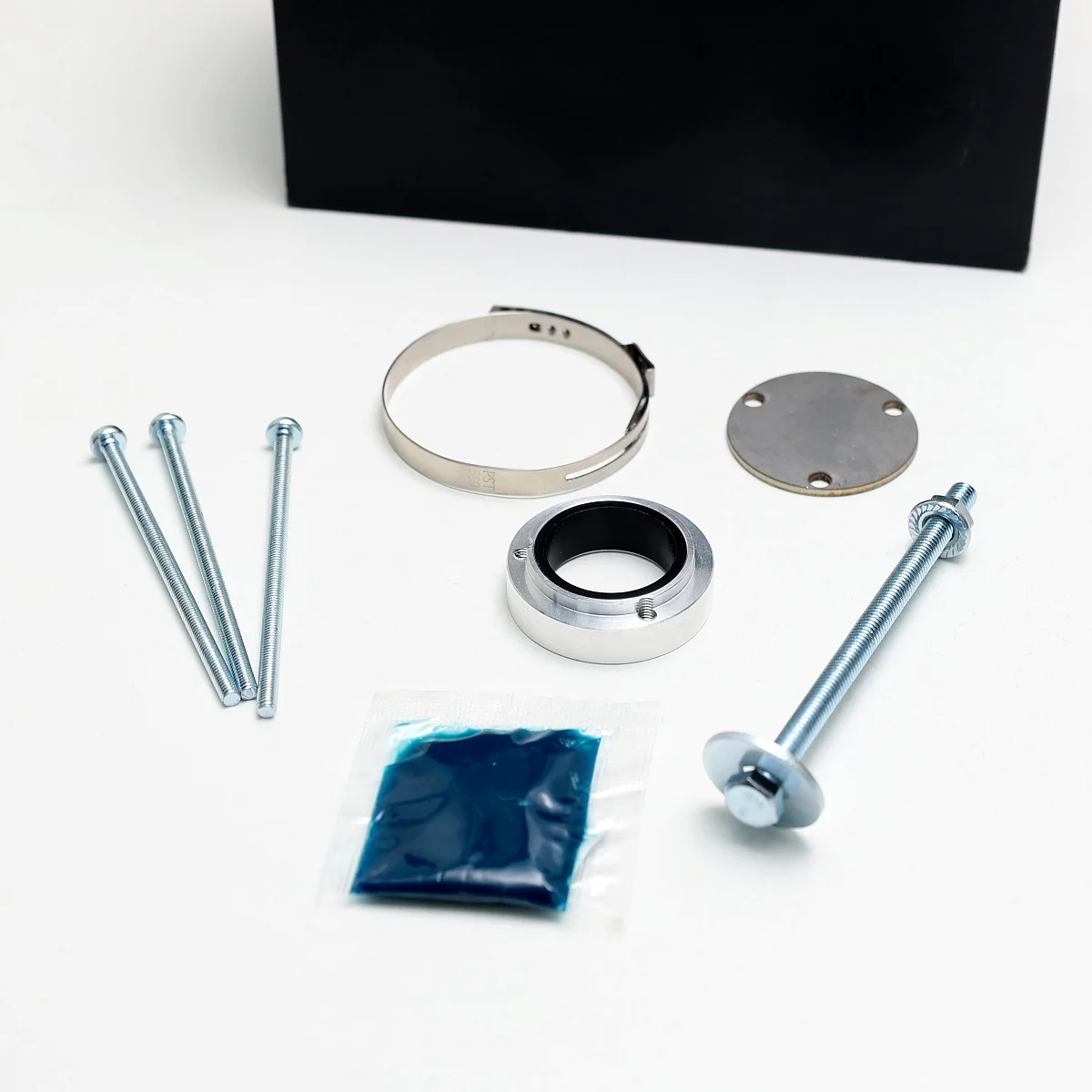 Втулка рулевой рейки для Поло седан. Полный комплект 6RU423057 Volkswagen Polo Sedan со съемником, инструкцией, смазкой и хомутом. Для установки без снятия рейки. BUSH-POLO Втулка рулевой рейки для Поло седан. Полный комплект 6RU423057 Volkswagen Polo Sedan со съемником, инструкцией, смазкой и хомутом. Для установки без снятия рейки. BUSH-POLO