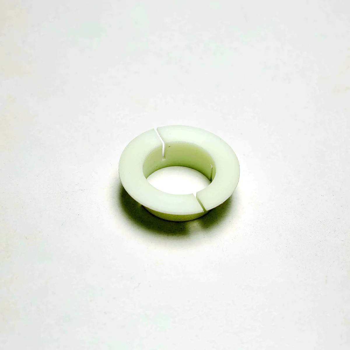 Втулка рулевой рейки универсальная ремонтная D=29,5мм Mercedes Vito диаметр вала 29,5 мм BUSH-10074M Втулка рулевой рейки универсальная ремонтная D=29,5мм Mercedes Vito диаметр вала 29,5 мм BUSH-10074M