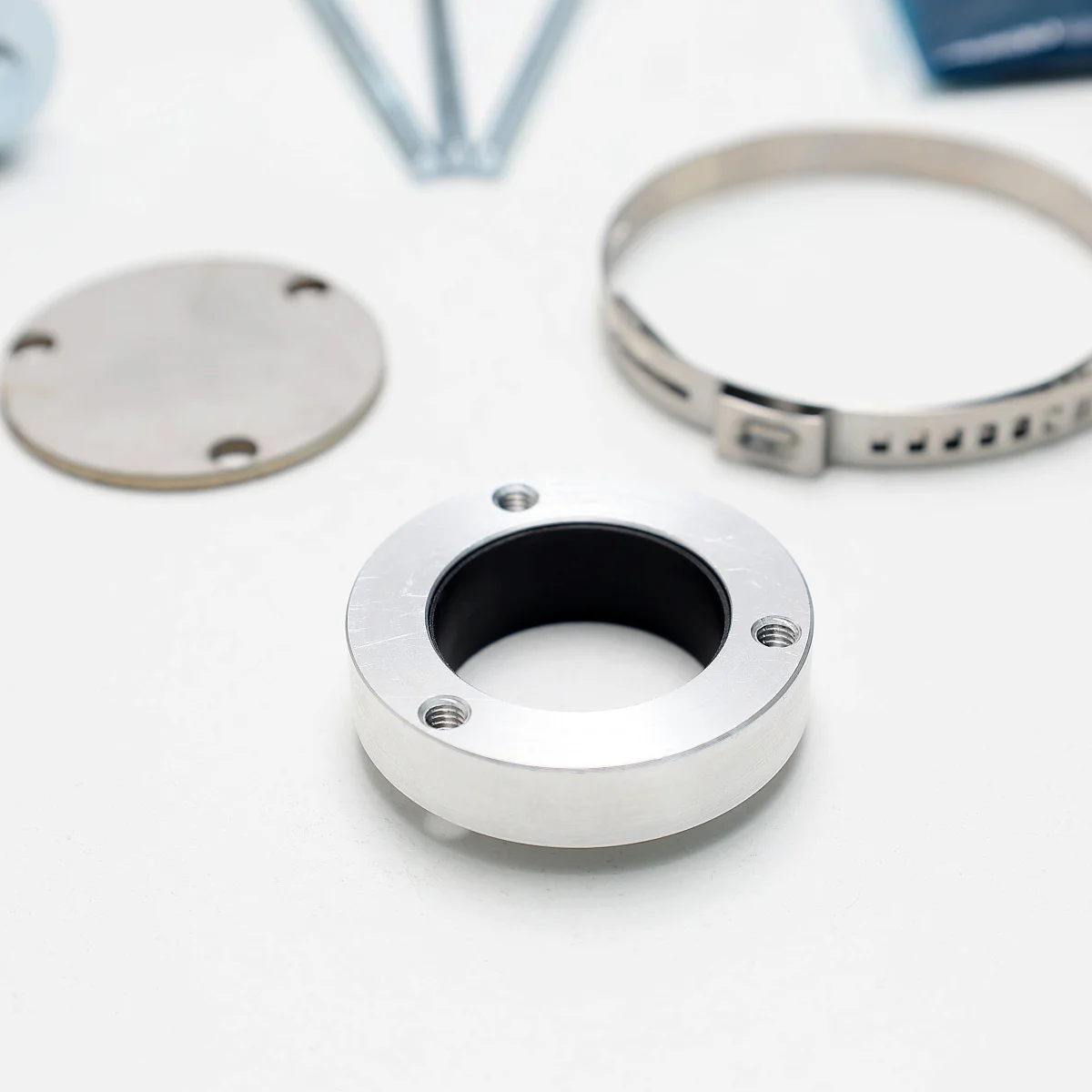 Втулка рулевой рейки для Поло седан. Полный комплект 6RU423057 Volkswagen Polo Sedan со съемником, инструкцией, смазкой и хомутом. Для установки без снятия рейки. BUSH-POLO Втулка рулевой рейки для Поло седан. Полный комплект 6RU423057 Volkswagen Polo Sedan со съемником, инструкцией, смазкой и хомутом. Для установки без снятия рейки. BUSH-POLO