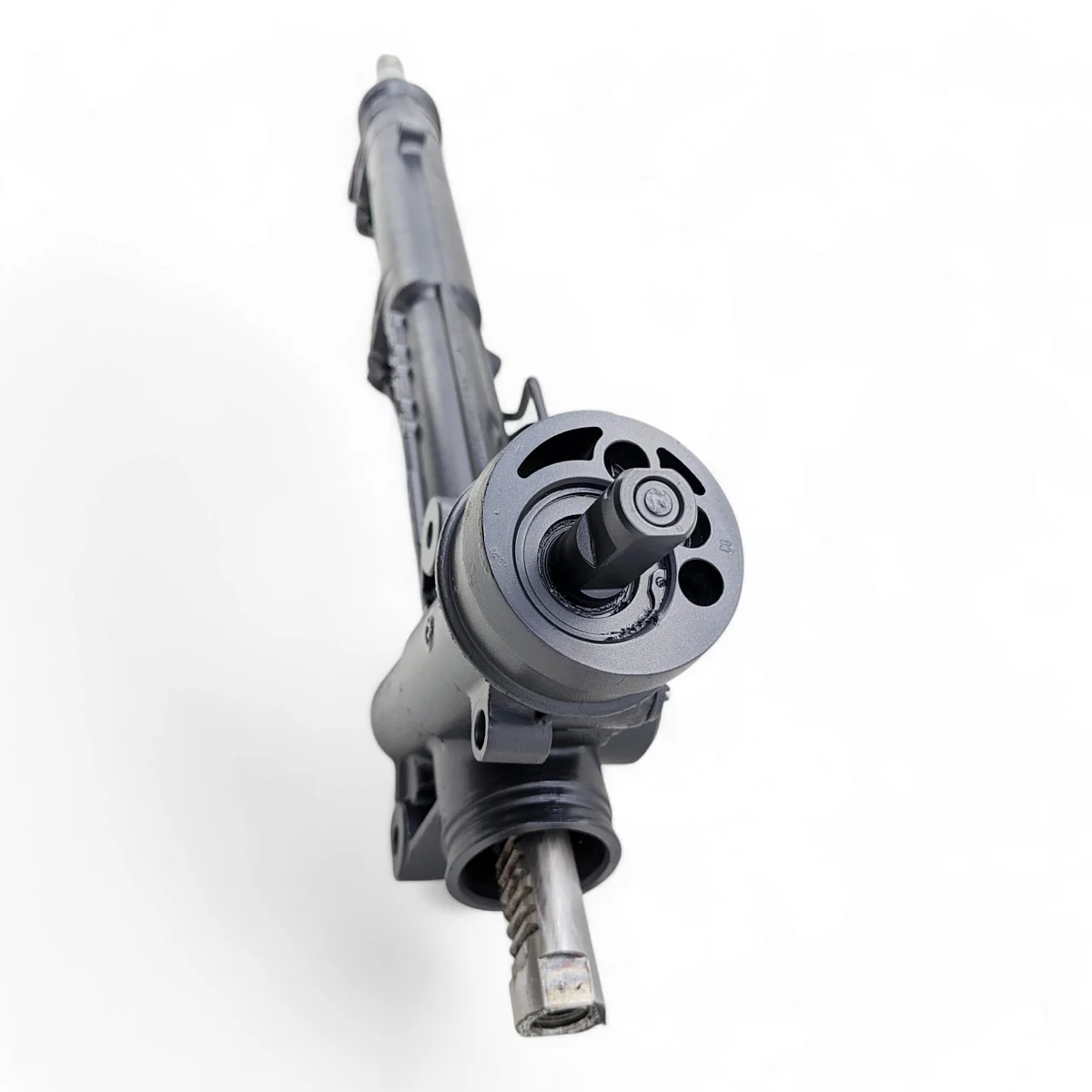 Рулевая рейка Audi A6 С5/ A6 Avant 1997-2004, с амортизатором, с датчиком (круглый) Рулевая рейка Audi A6 С5/ A6 Avant 1997-2004, с амортизатором, с датчиком (круглый)