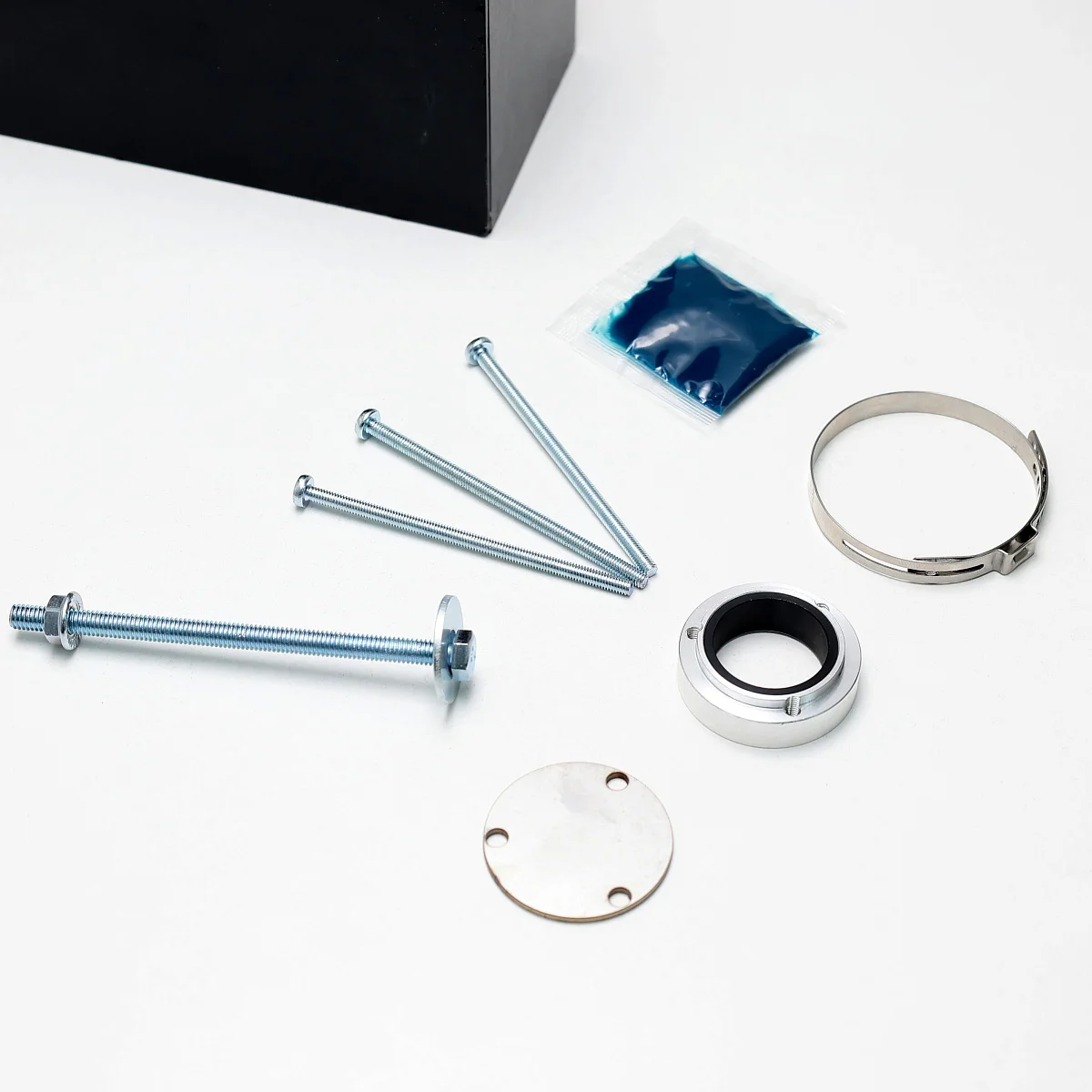 Втулка рулевой рейки для Поло седан. Полный комплект 6RU423057 Volkswagen Polo Sedan со съемником, инструкцией, смазкой и хомутом. Для установки без снятия рейки. BUSH-POLO Втулка рулевой рейки для Поло седан. Полный комплект 6RU423057 Volkswagen Polo Sedan со съемником, инструкцией, смазкой и хомутом. Для установки без снятия рейки. BUSH-POLO