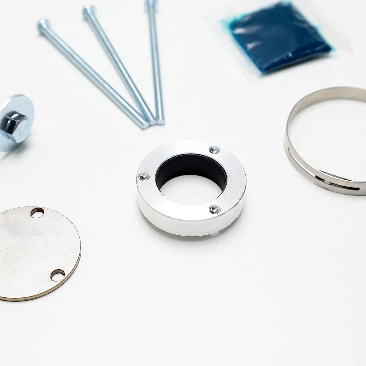 Втулка рулевой рейки для Поло седан. Полный комплект 6RU423057 Volkswagen Polo Sedan со съемником, инструкцией, смазкой и хомутом. Для установки без снятия рейки. BUSH-POLO Втулка рулевой рейки для Поло седан. Полный комплект 6RU423057 Volkswagen Polo Sedan со съемником, инструкцией, смазкой и хомутом. Для установки без снятия рейки. BUSH-POLO