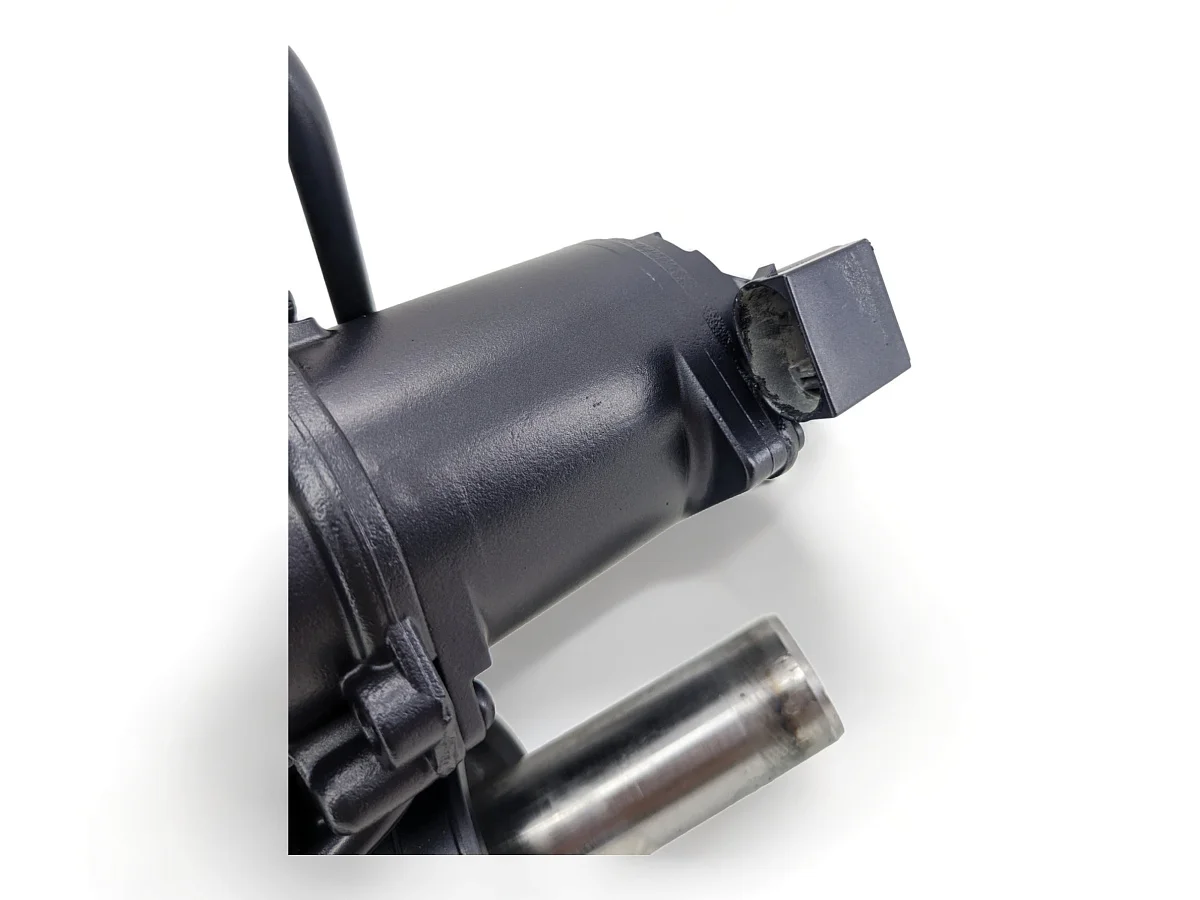 Рулевая рейка BMW X5 E70, X6 E71 E72, X5 F15 ZF Активная (мотор в сторону рулевой тяги) Рулевая рейка BMW X5 E70, X6 E71 E72, X5 F15 ZF Активная (мотор в сторону рулевой тяги)