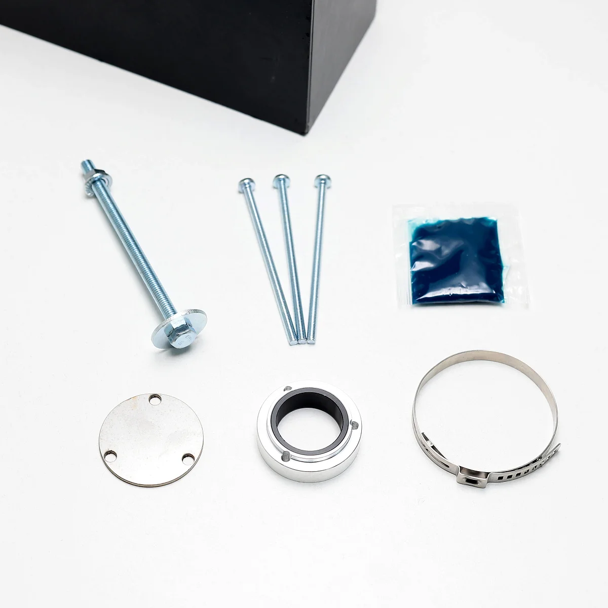 Втулка рулевой рейки для Поло седан. Полный комплект 6RU423057 Volkswagen Polo Sedan со съемником, инструкцией, смазкой и хомутом. Для установки без снятия рейки. BUSH-POLO Втулка рулевой рейки для Поло седан. Полный комплект 6RU423057 Volkswagen Polo Sedan со съемником, инструкцией, смазкой и хомутом. Для установки без снятия рейки. BUSH-POLO