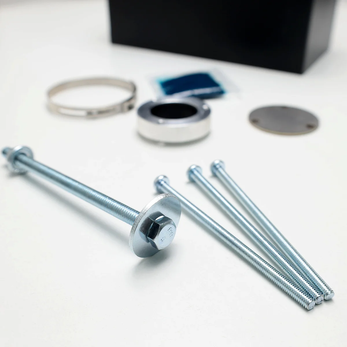 Втулка рулевой рейки для Поло седан. Полный комплект 6RU423057 Volkswagen Polo Sedan со съемником, инструкцией, смазкой и хомутом. Для установки без снятия рейки. BUSH-POLO Втулка рулевой рейки для Поло седан. Полный комплект 6RU423057 Volkswagen Polo Sedan со съемником, инструкцией, смазкой и хомутом. Для установки без снятия рейки. BUSH-POLO