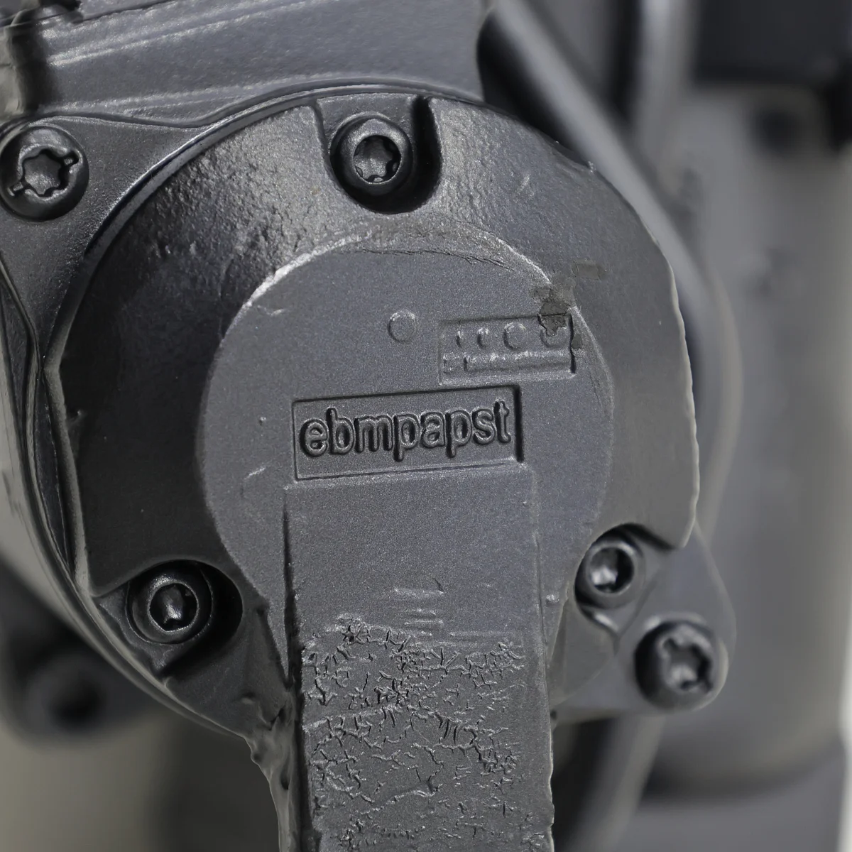 Рулевая рейка BMW X5 E70, X6 E71 E72 ZF Активная (мотор перпендикулярно корпусу) Рулевая рейка BMW X5 E70, X6 E71 E72 ZF Активная (мотор перпендикулярно корпусу)