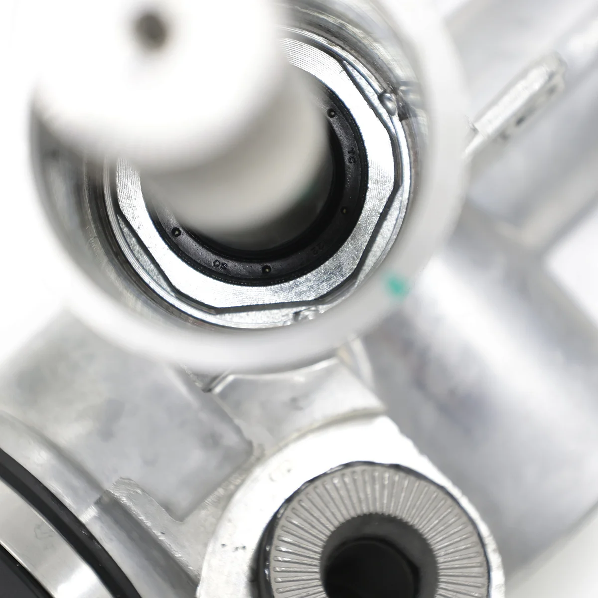 Рулевая рейка Opel Mokka 2013-, Chevrolet Tracker 2013- Рулевая рейка Opel Mokka 2013-, Chevrolet Tracker 2013-