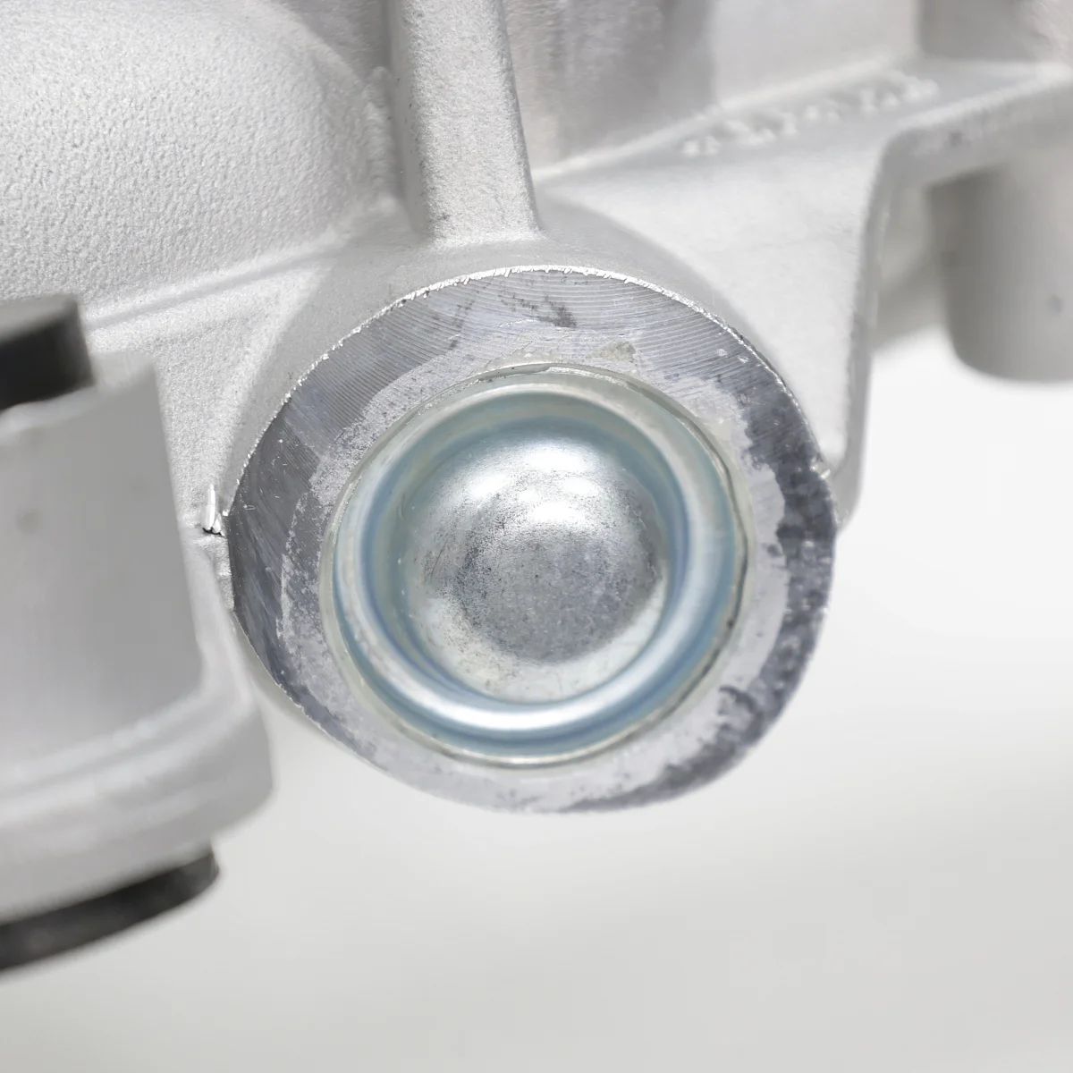 Рулевая рейка Mercedes Sprinter W901/W902/W903/W904 95-06, Sprinter Classic W909, VW LT 96-07 Рулевая рейка Mercedes Sprinter W901/W902/W903/W904 95-06, Sprinter Classic W909, VW LT 96-07